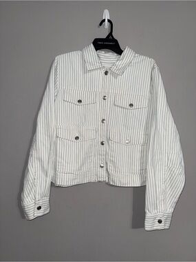 Free Assembly Women’s White Blue Stripe Collared Denim Jacket XXL